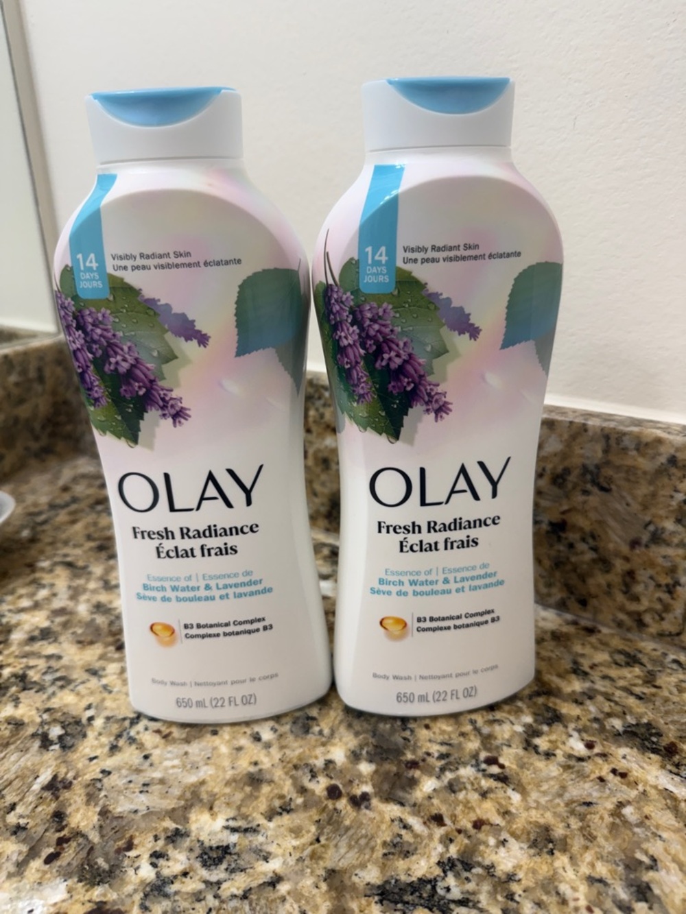 NWT bundle of 2 OLAY Fresh Radiance Body Wash - Lavender & birch water
